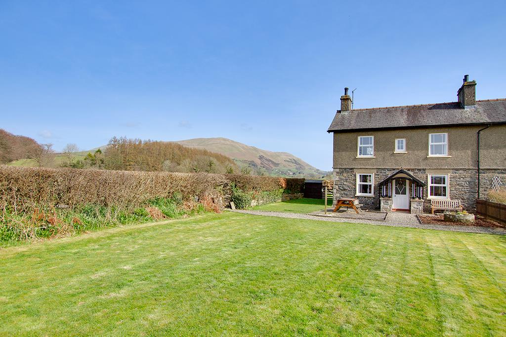 1 Ingmire Cottages, Sedbergh
